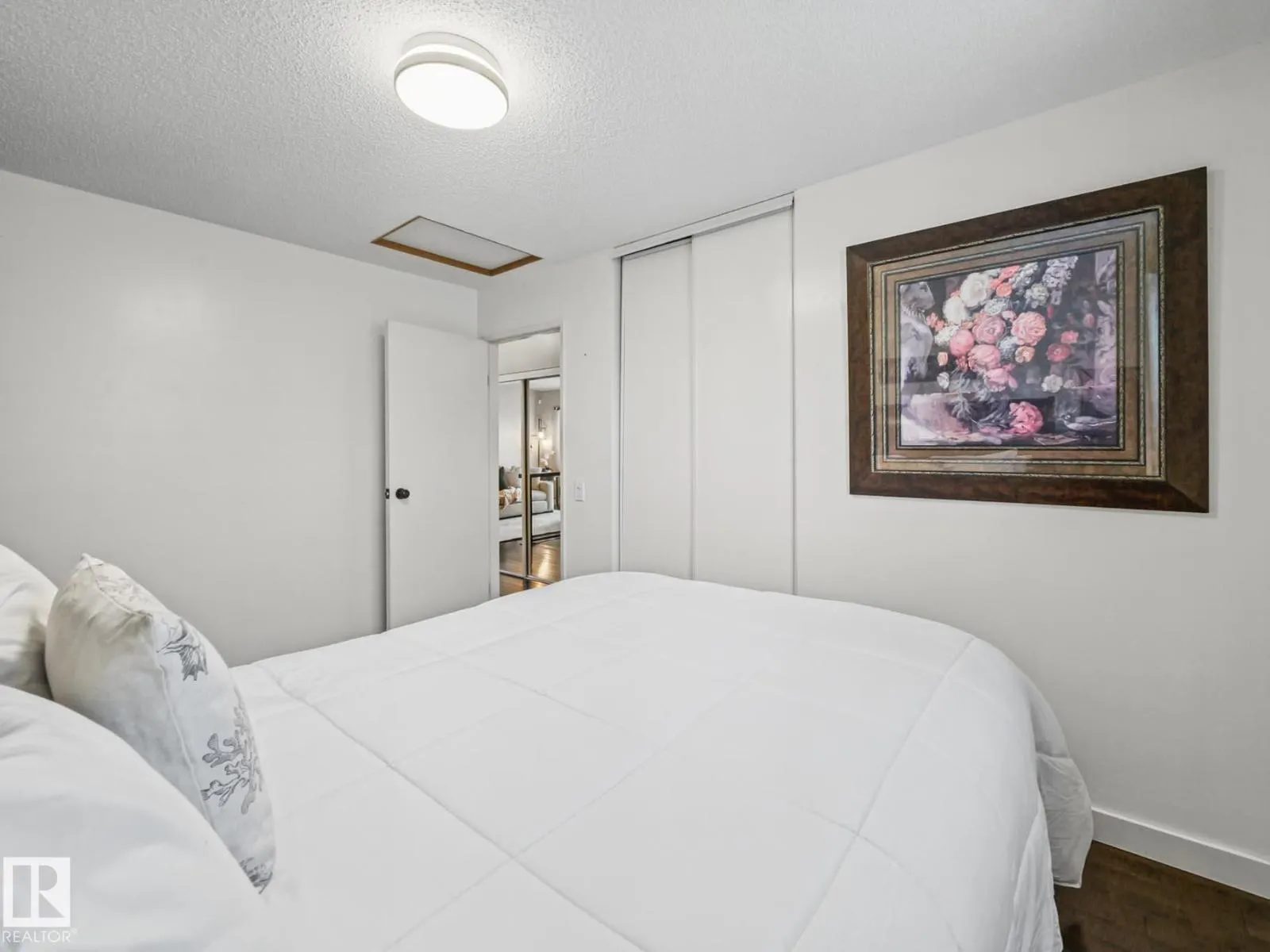 19 DARLINGTON DR