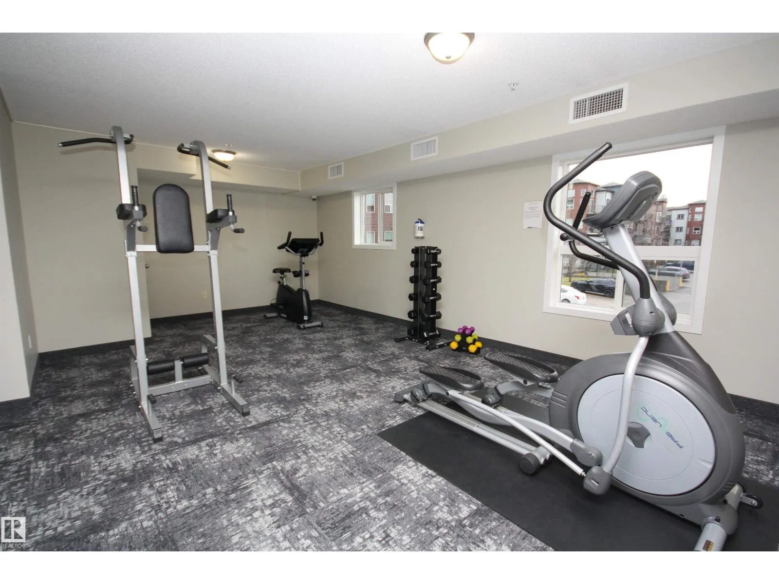 #207 392 SILVER BERRY RD NW