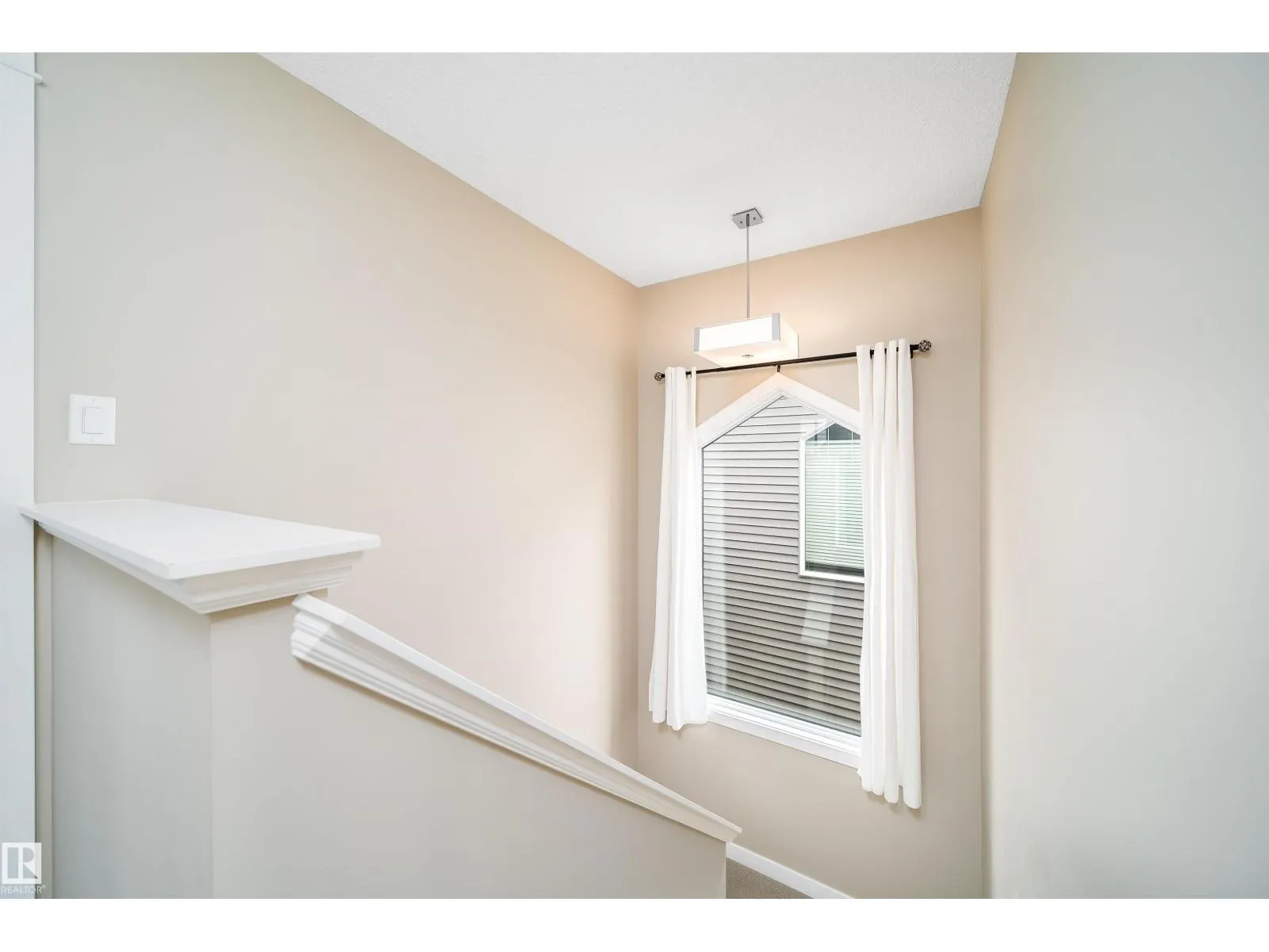 9903 222 ST NW