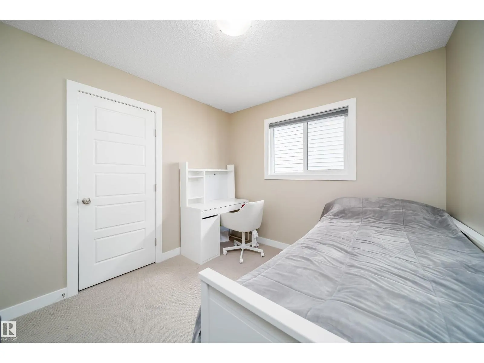 9903 222 ST NW