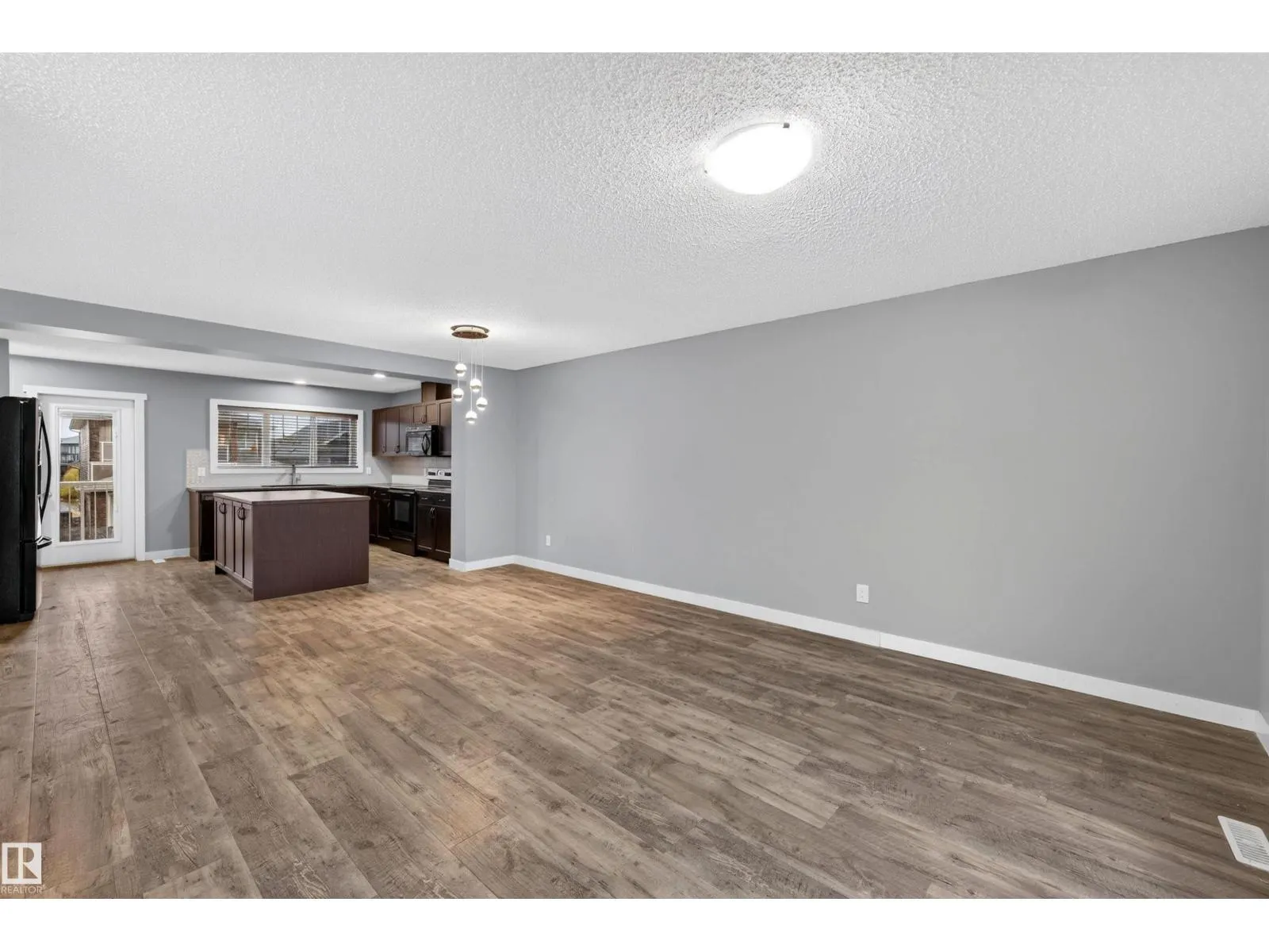 #21 17832 78 ST NW