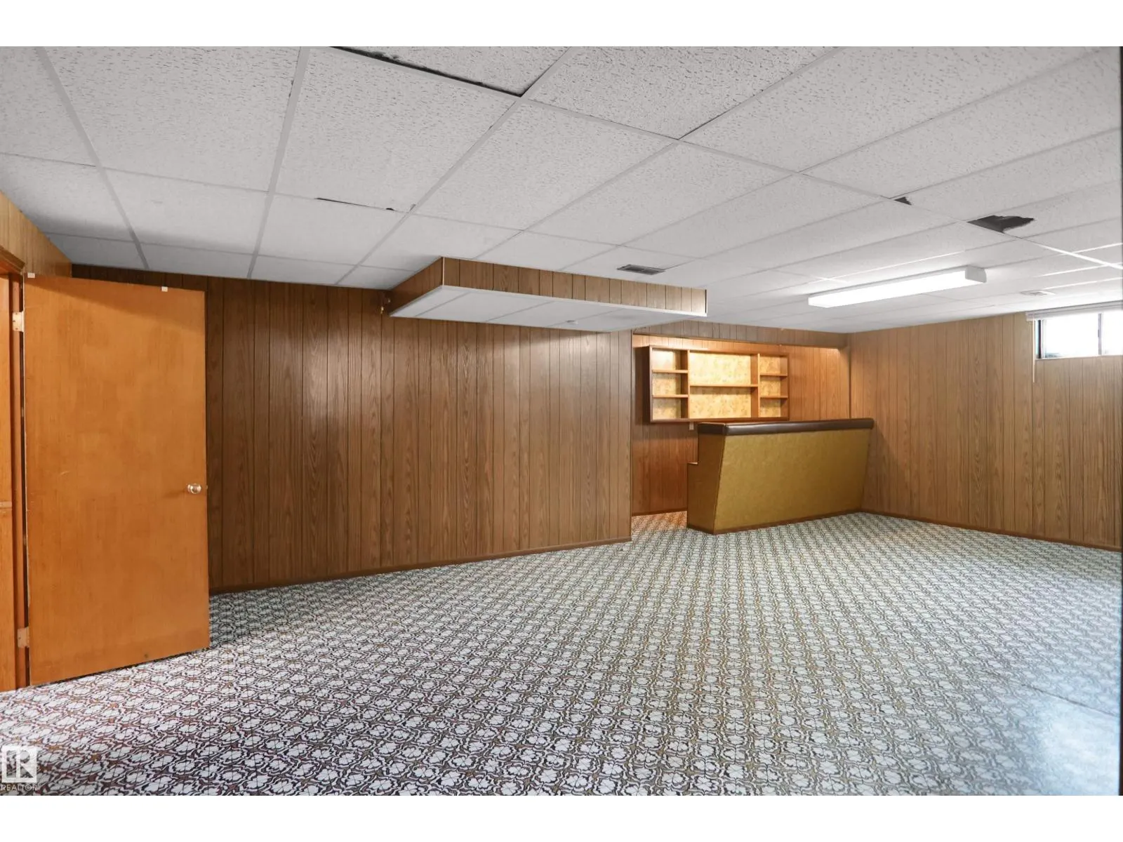 7804 143 AV NW
