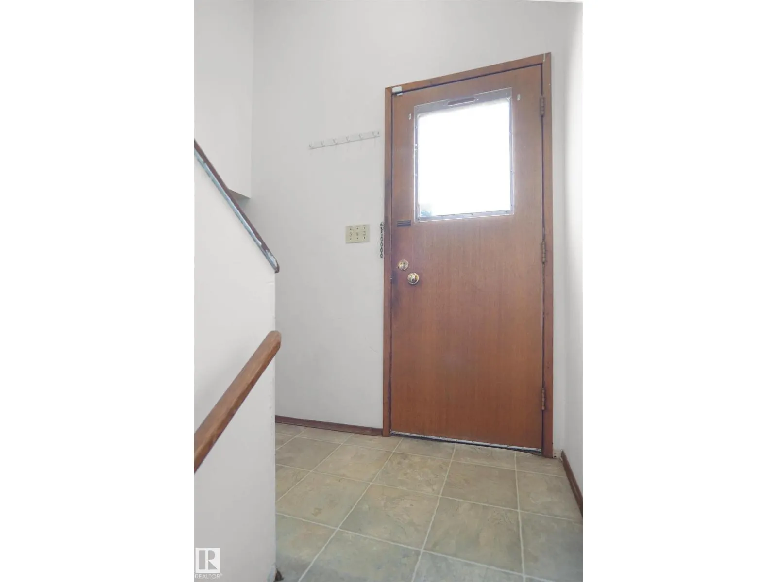 7804 143 AV NW