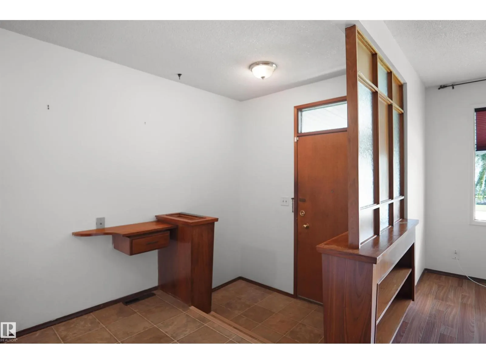 7804 143 AV NW
