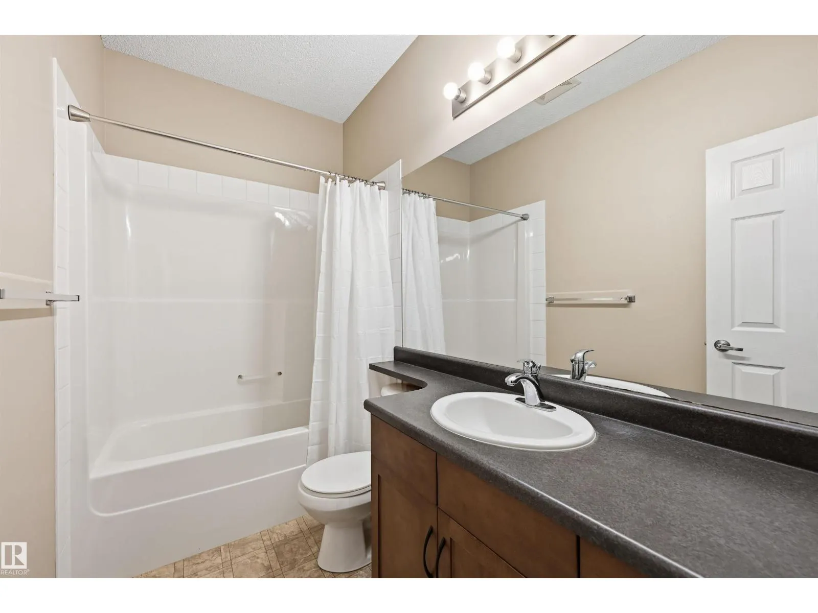 #335 263 MACEWAN RD SW