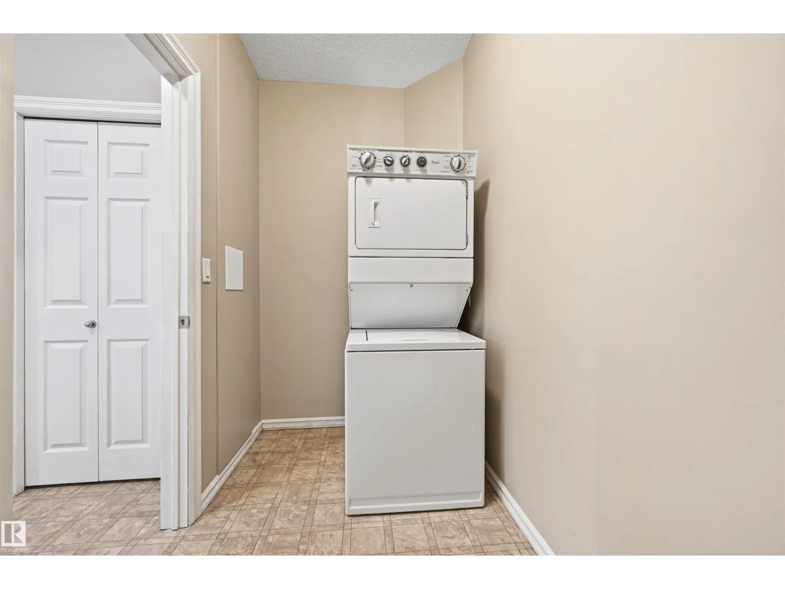 #335 263 MACEWAN RD SW