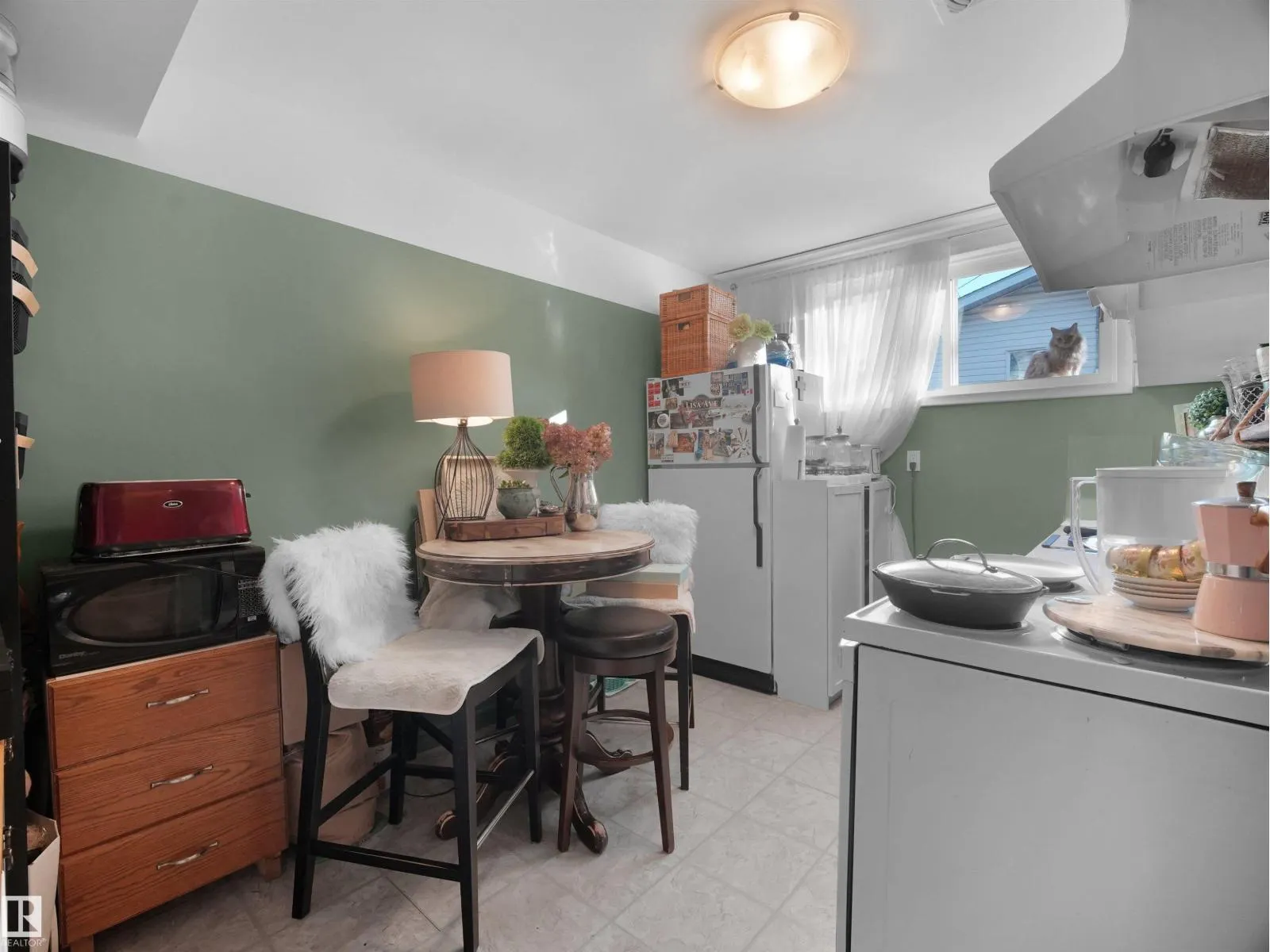 12407 96 ST NW