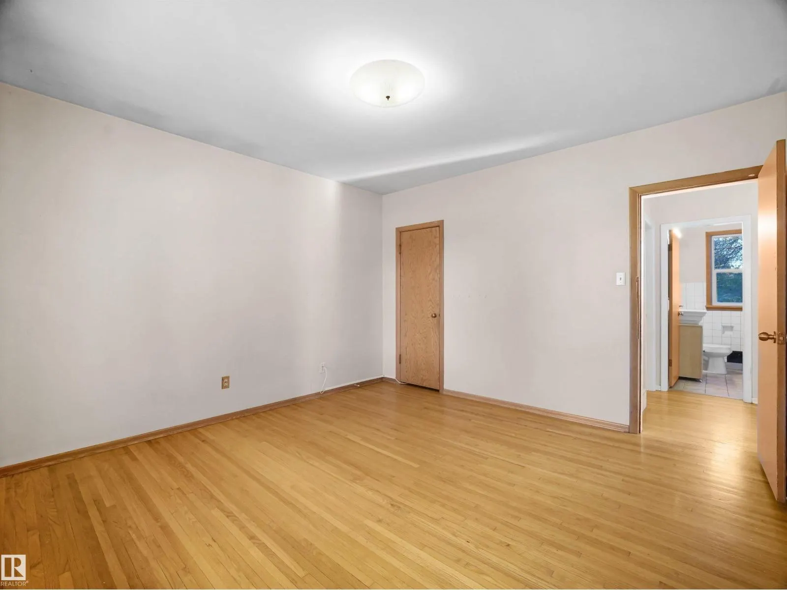 12407 96 ST NW