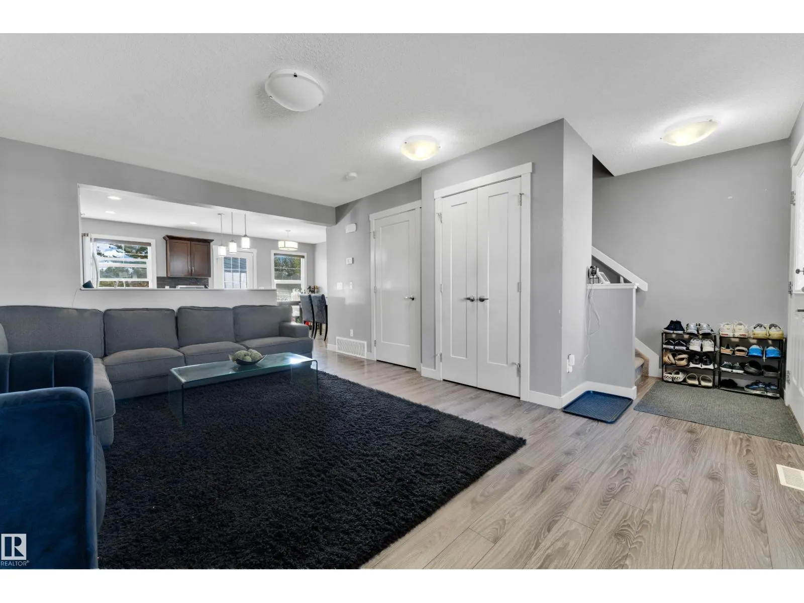 #22 4205 30 ST NW