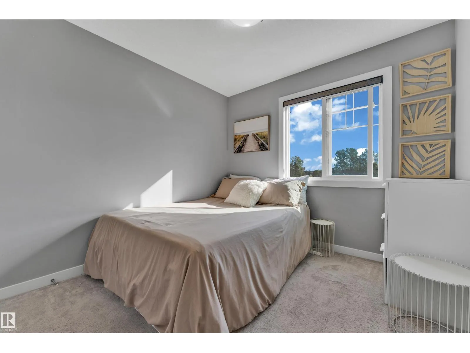 #22 4205 30 ST NW