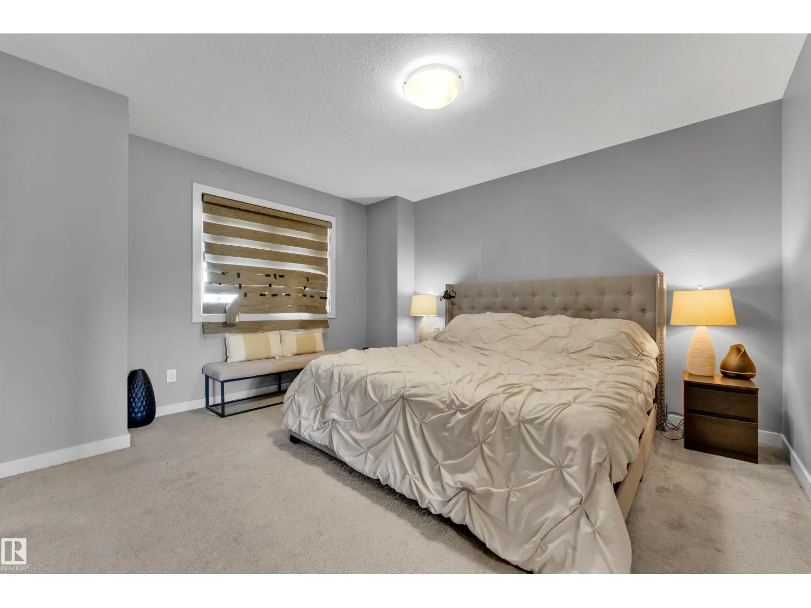 #22 4205 30 ST NW