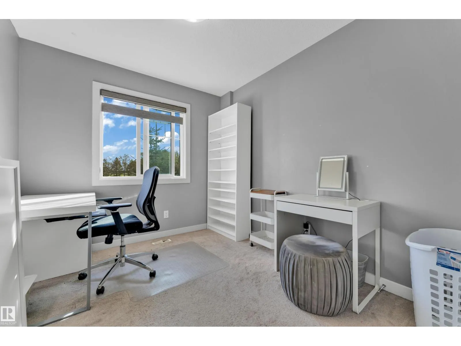 #22 4205 30 ST NW
