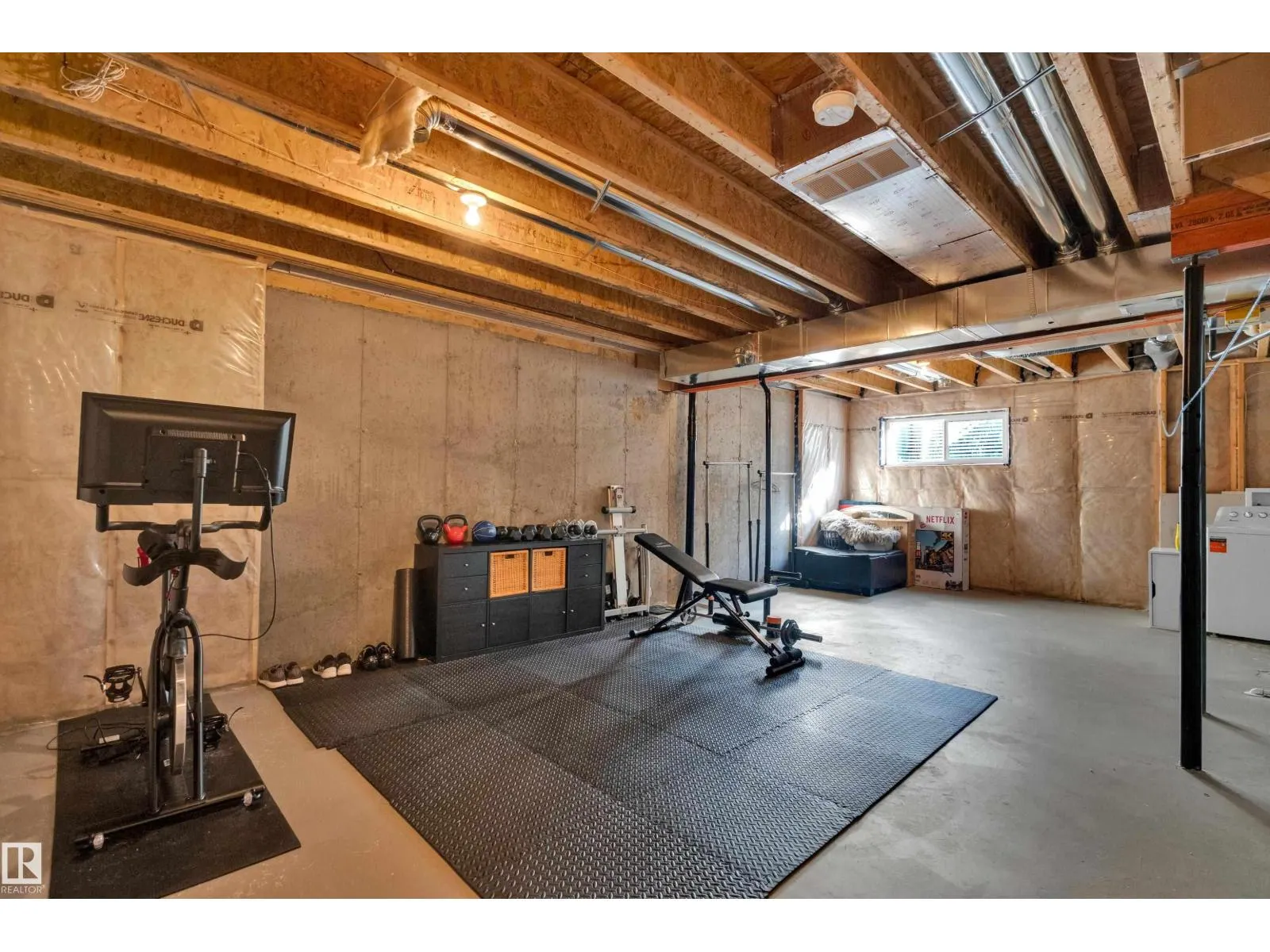 #22 4205 30 ST NW