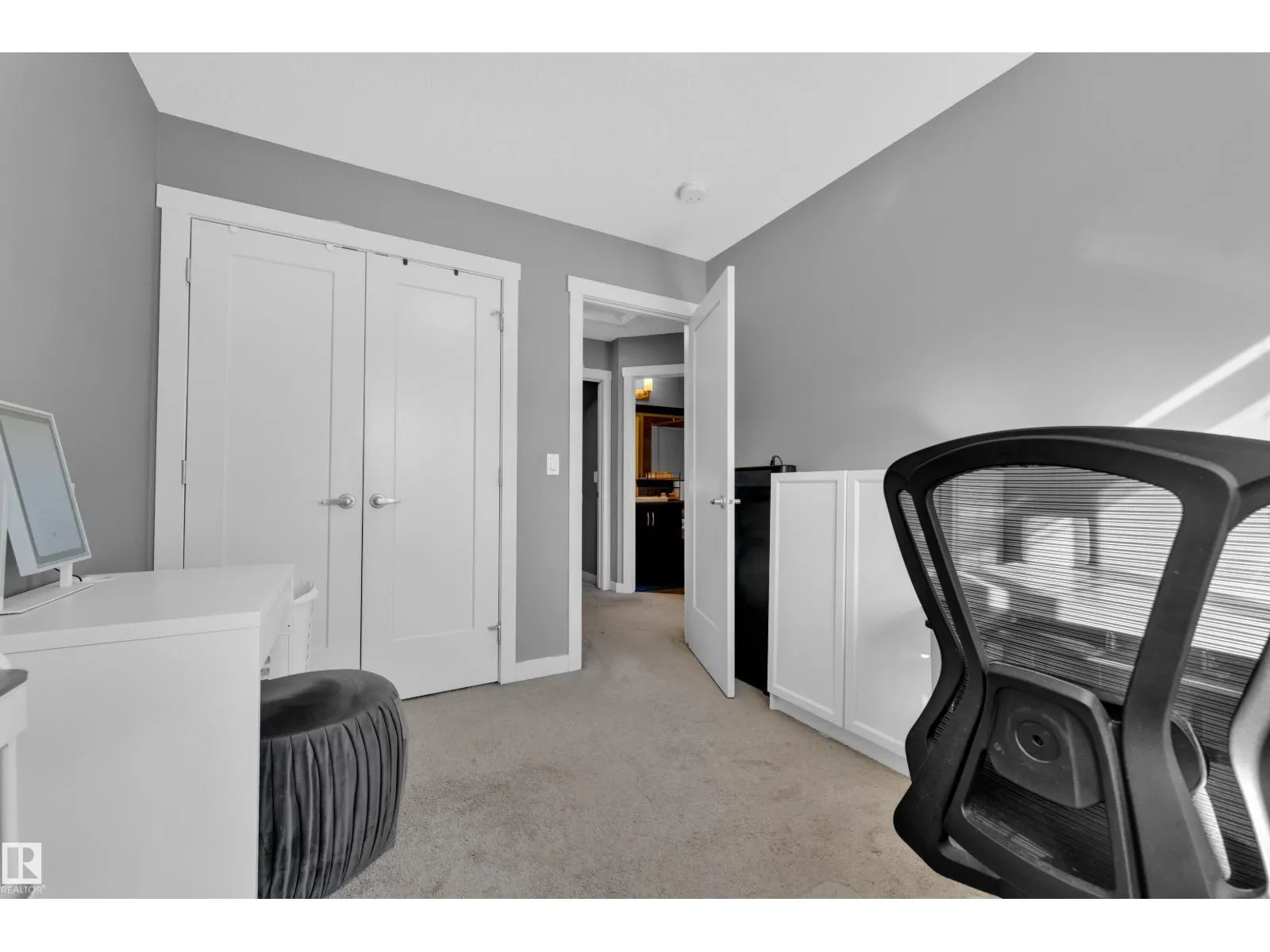 #22 4205 30 ST NW
