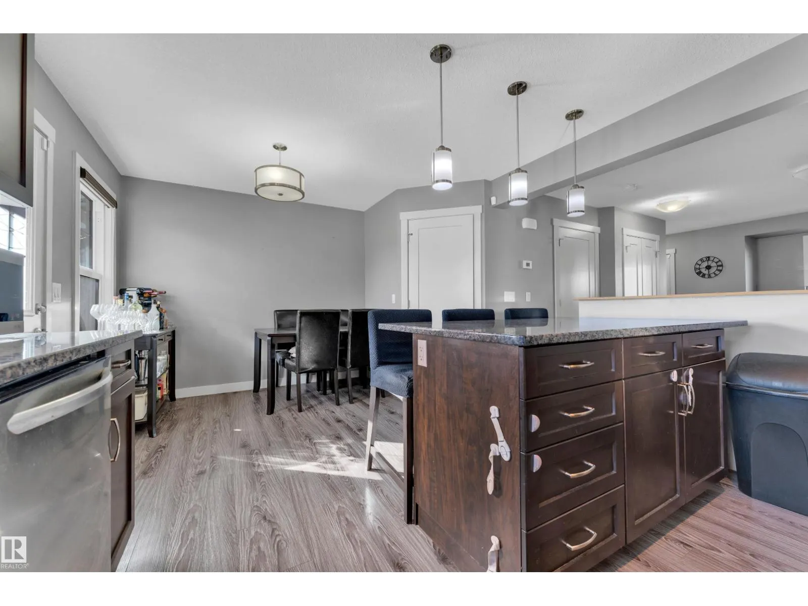 #22 4205 30 ST NW