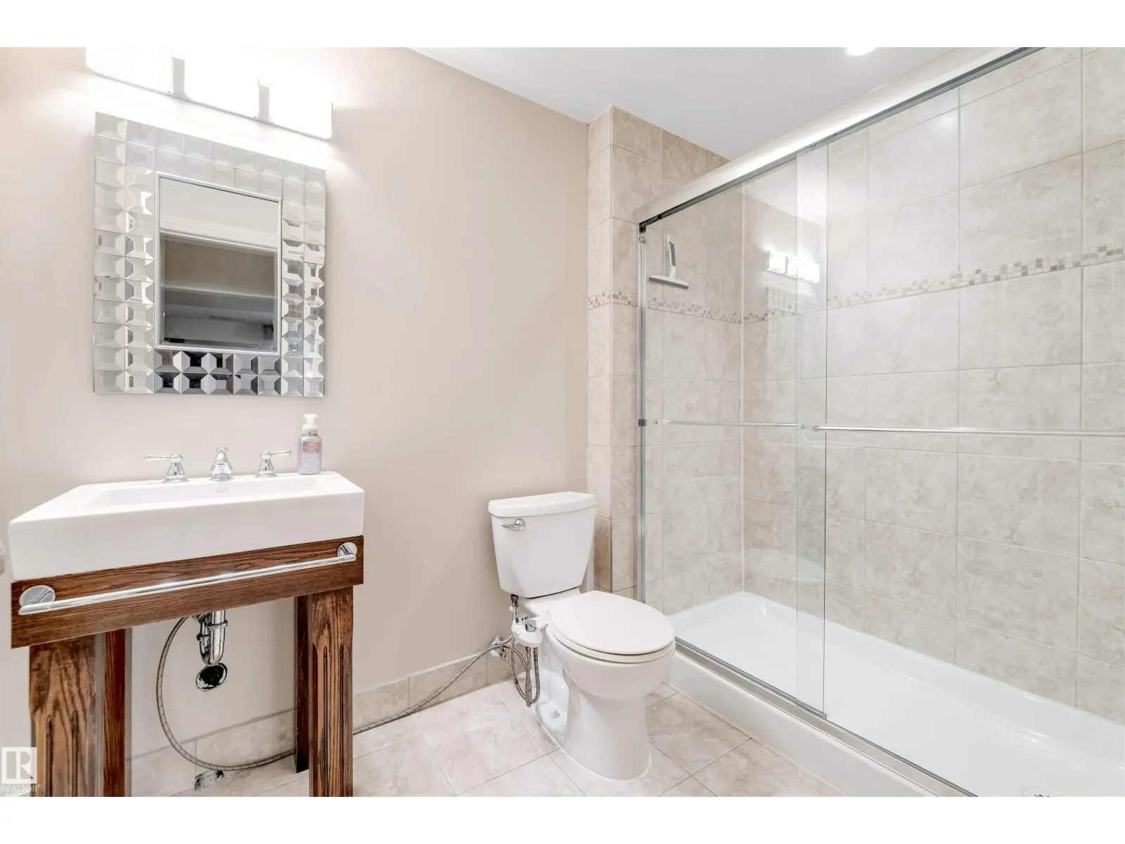 125 Coloniale WY