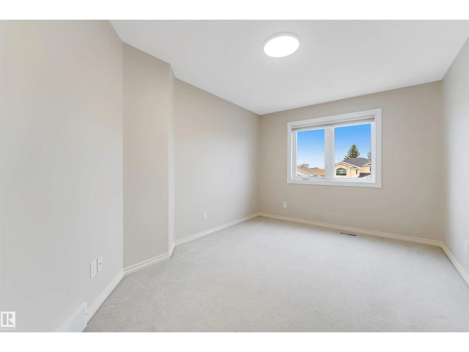 125 Coloniale WY