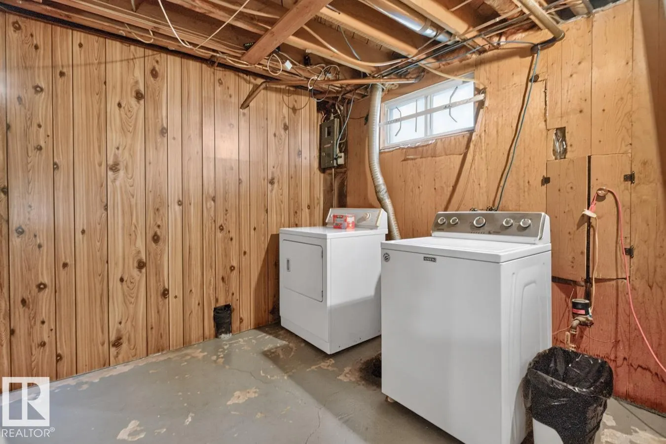 7016 86 AV NW