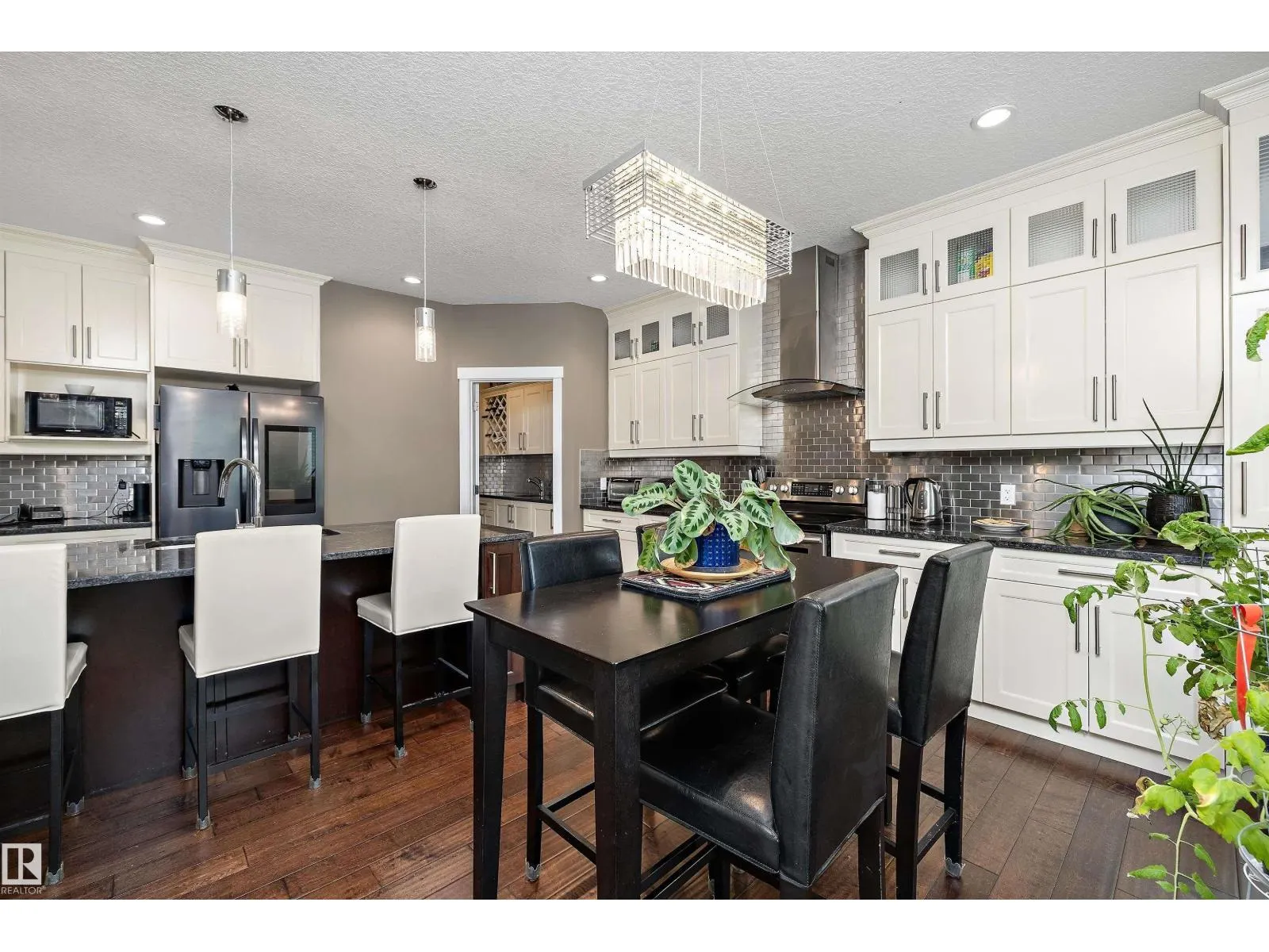 967 175 ST SW