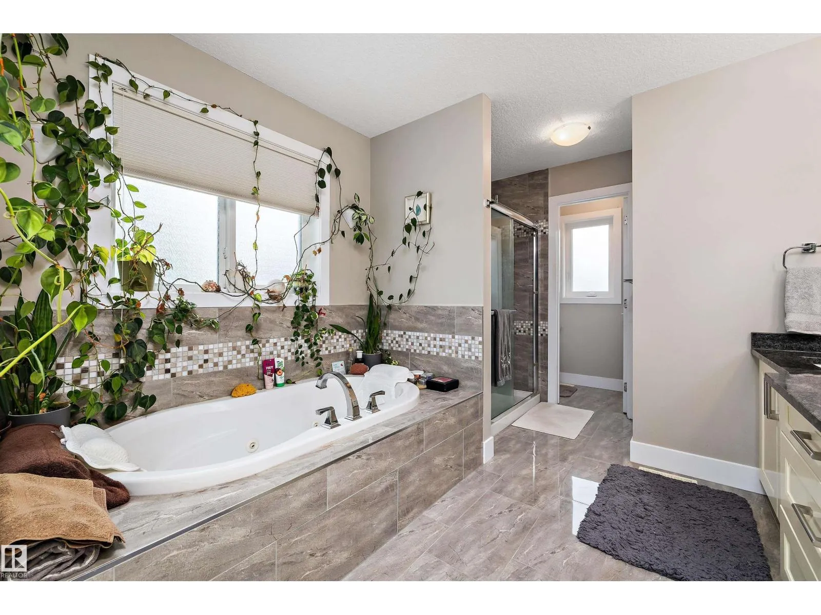 967 175 ST SW