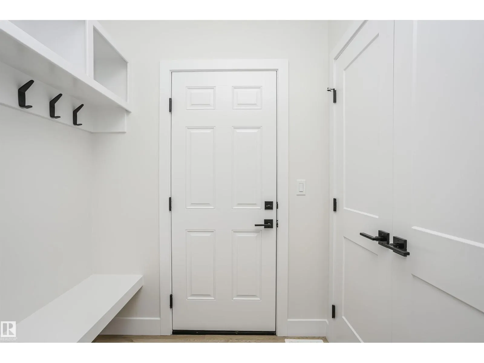 6302 DANSEREAU CR