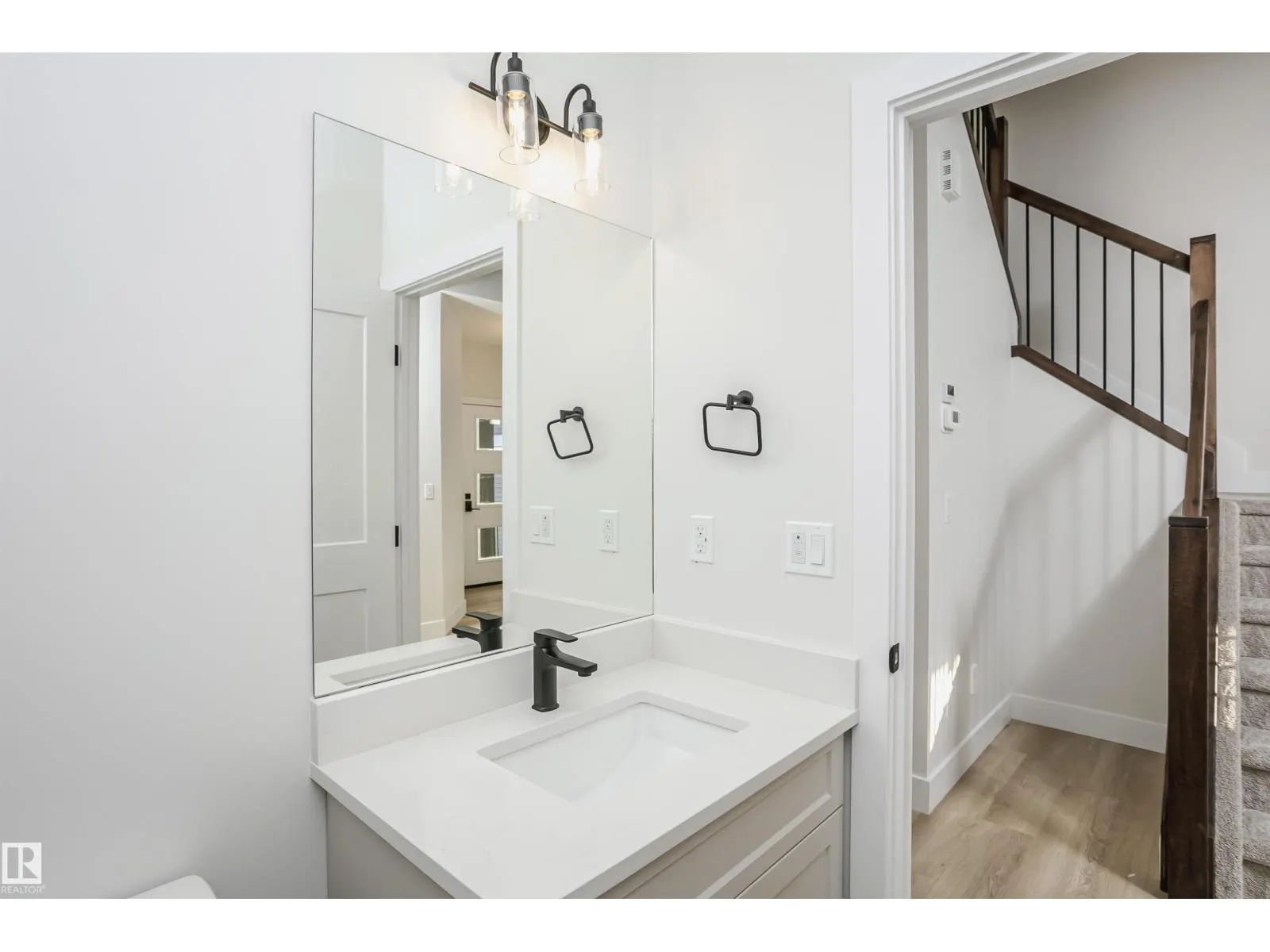6302 DANSEREAU CR