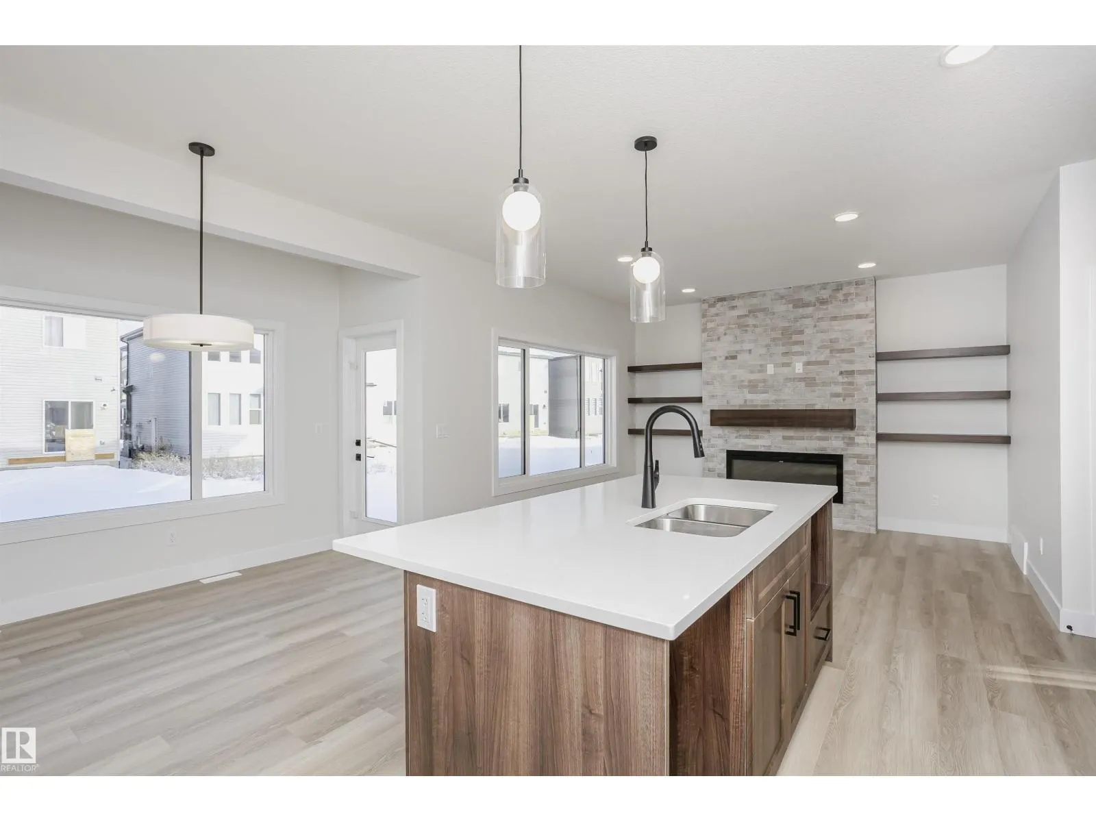 6302 DANSEREAU CR