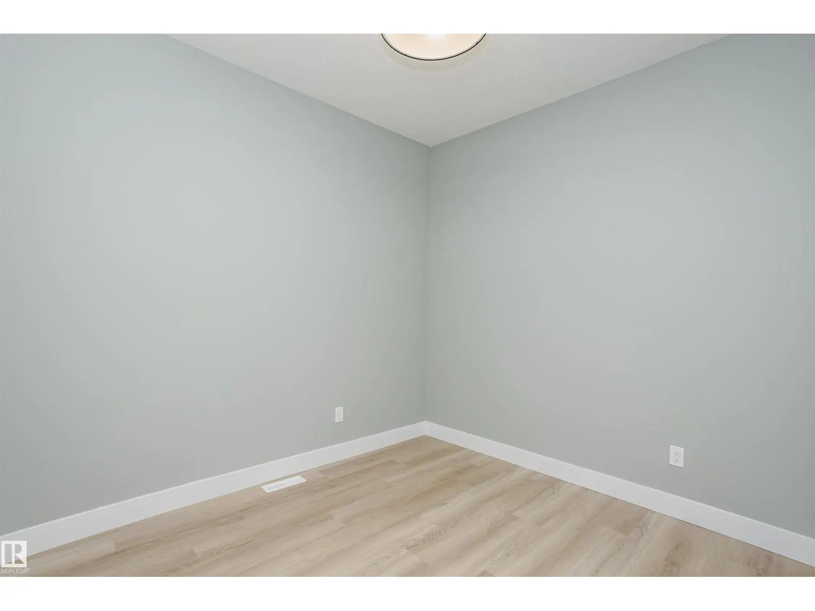6302 DANSEREAU CR