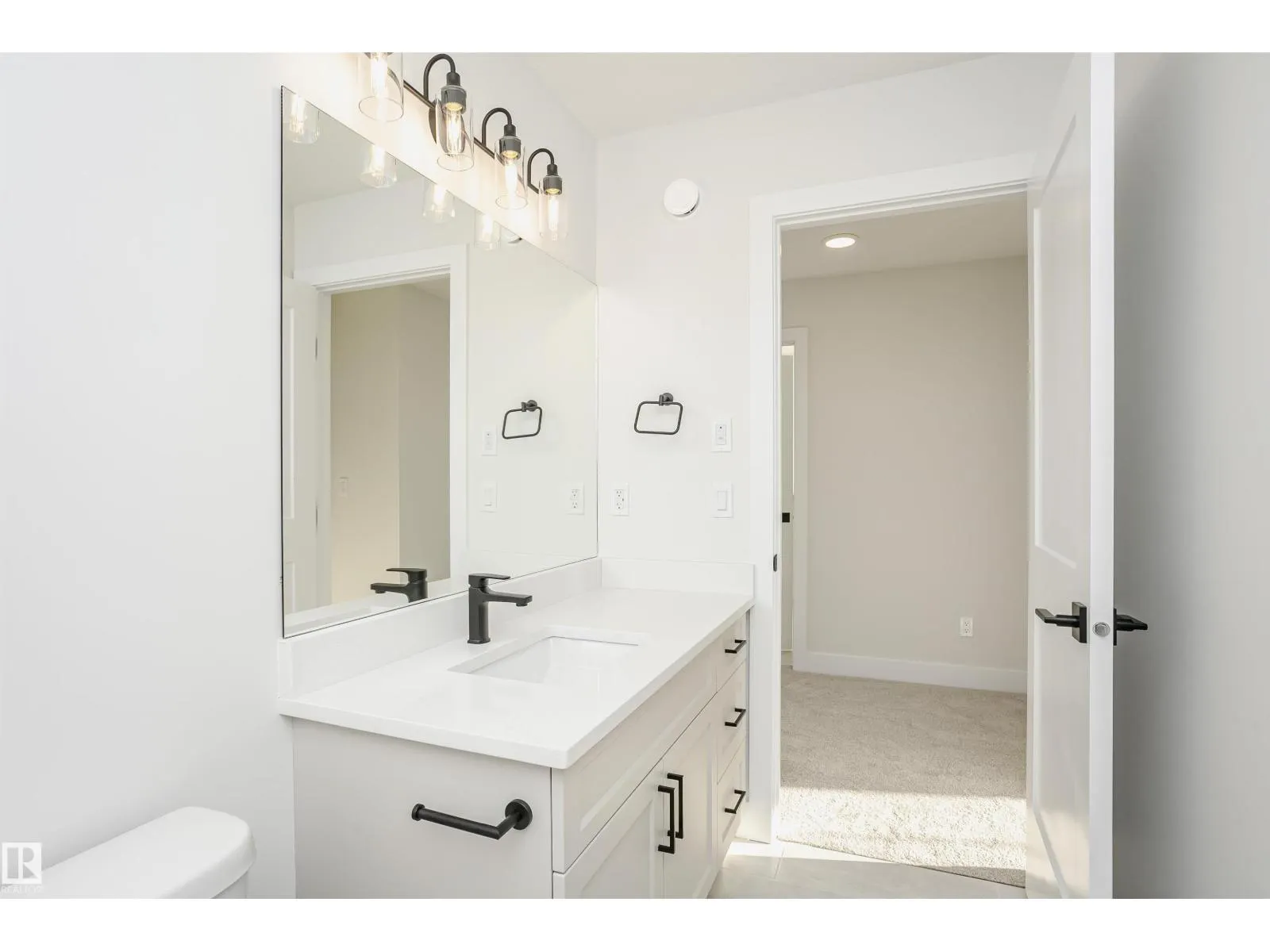 6302 DANSEREAU CR