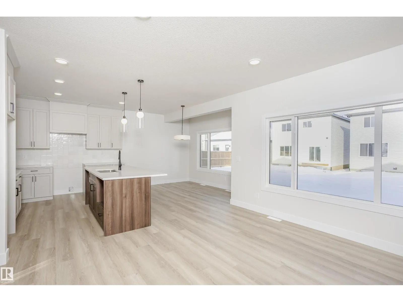 6302 DANSEREAU CR