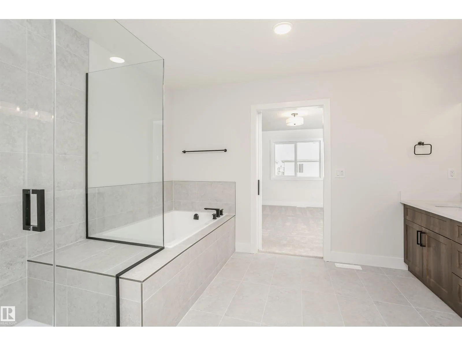 6302 DANSEREAU CR