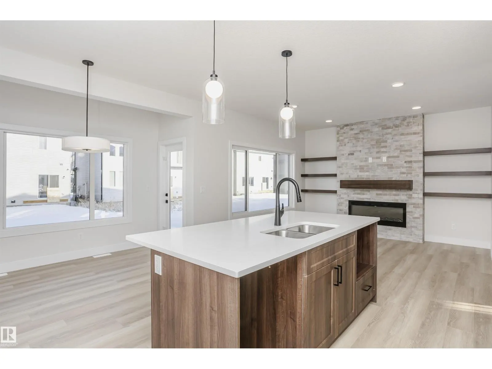 6302 DANSEREAU CR