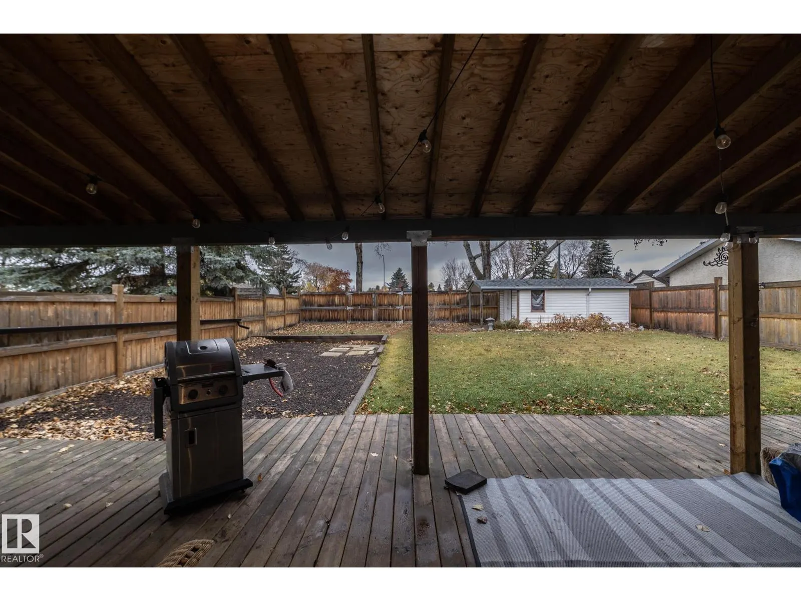 7412 33 AV NW