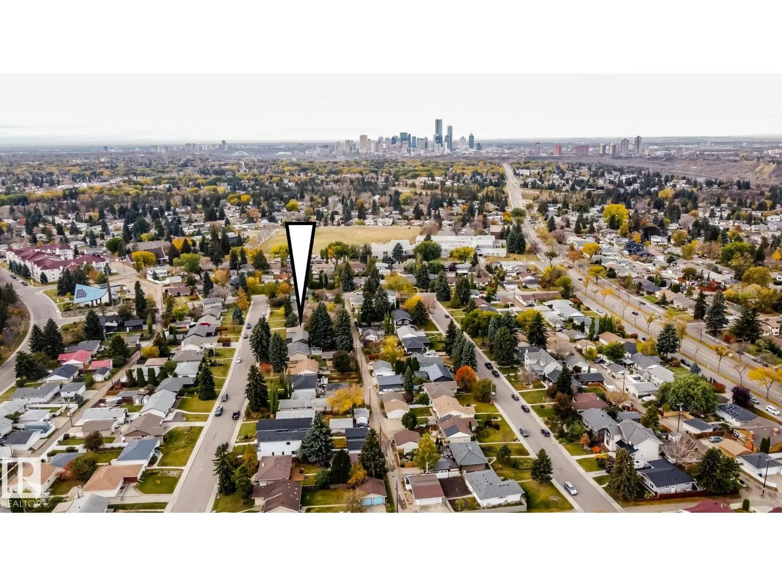 5812 105 AV NW