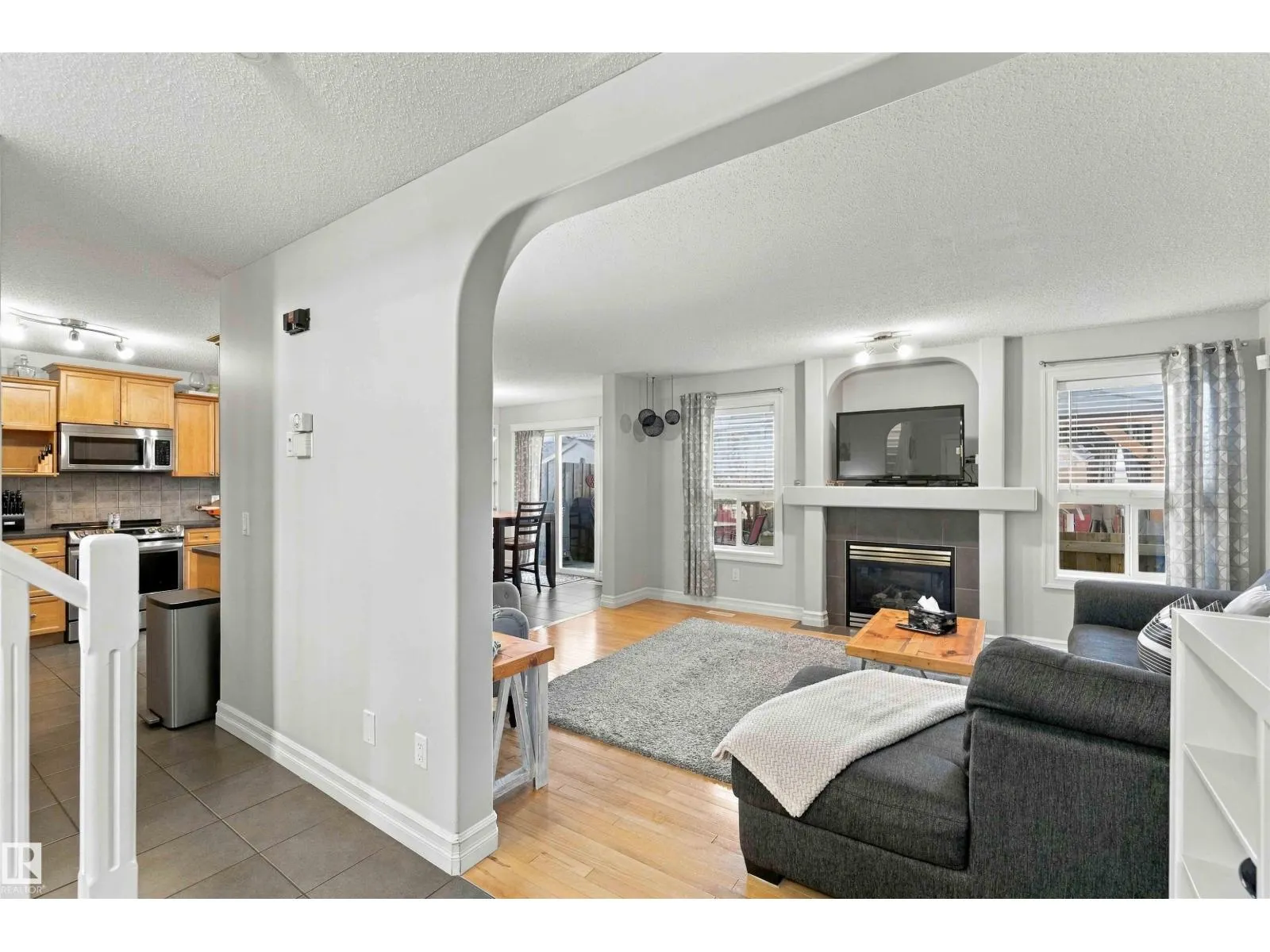 102 BOXWOOD BN