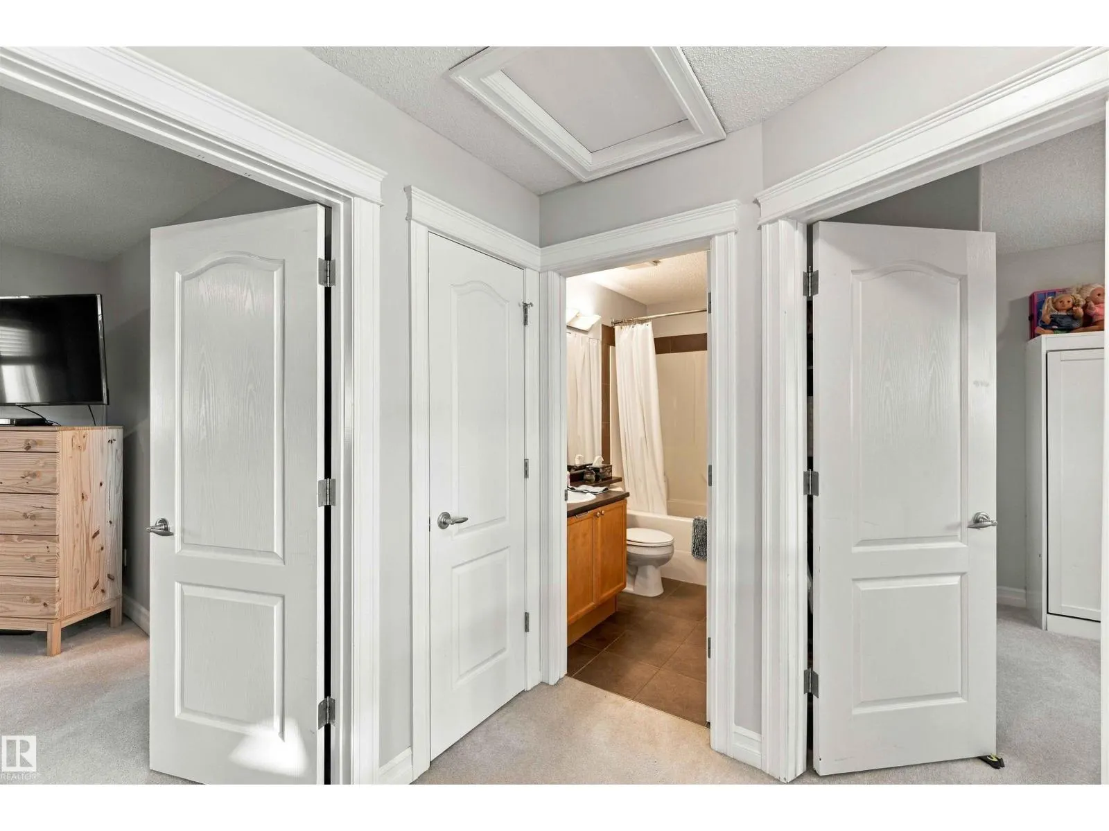 102 BOXWOOD BN