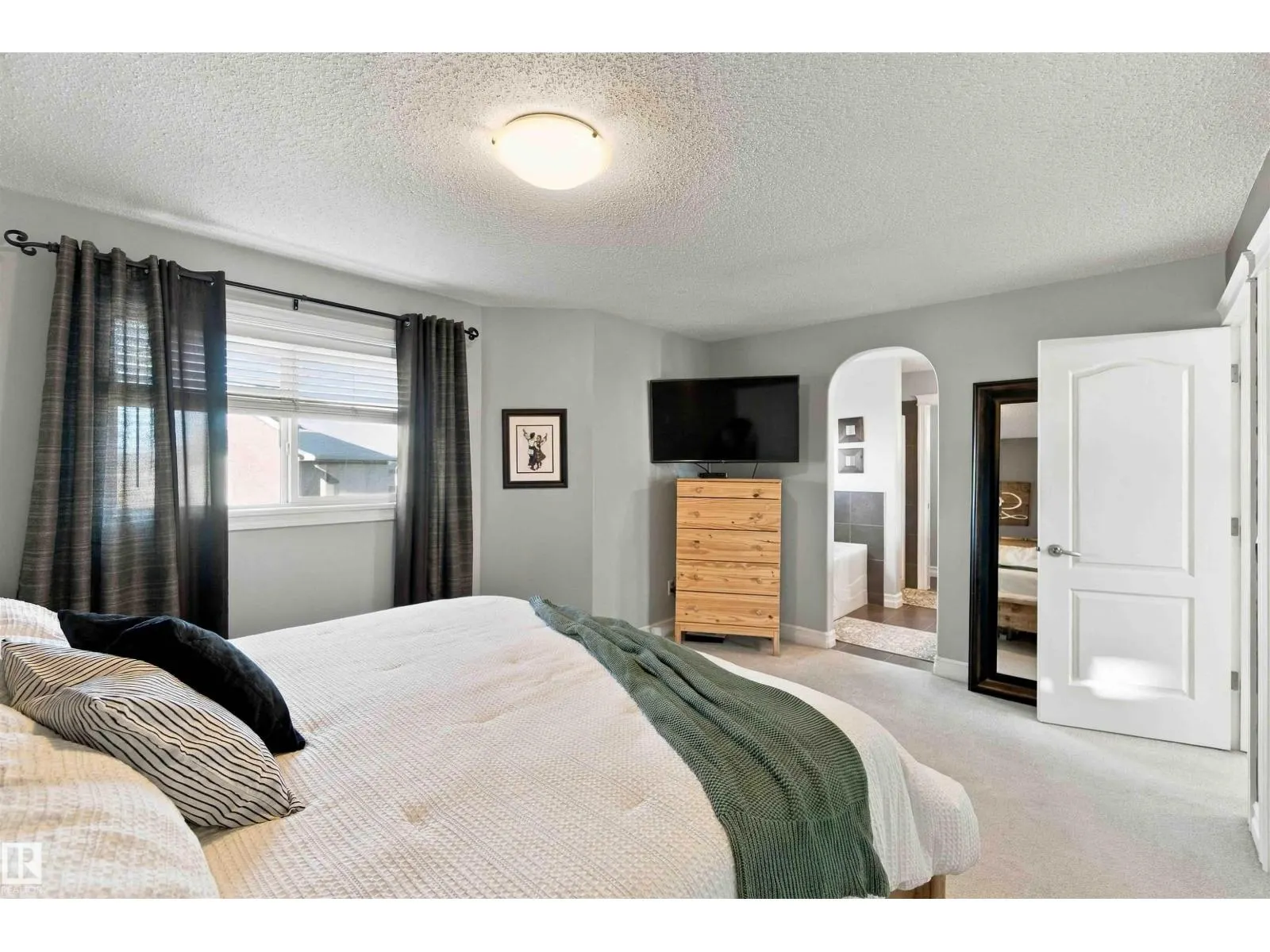 102 BOXWOOD BN