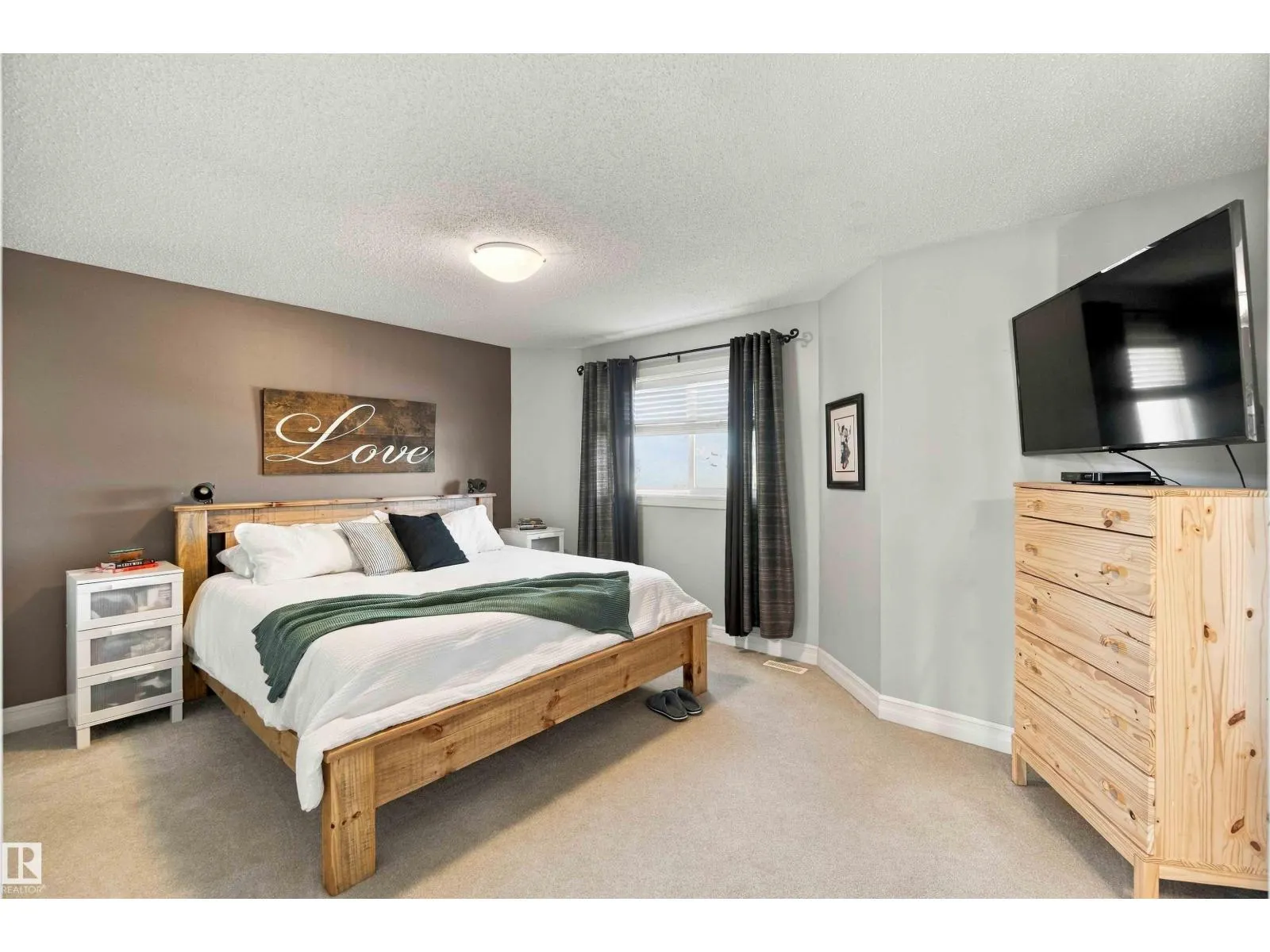 102 BOXWOOD BN