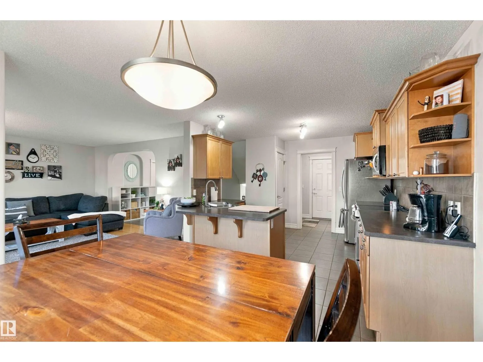 102 BOXWOOD BN