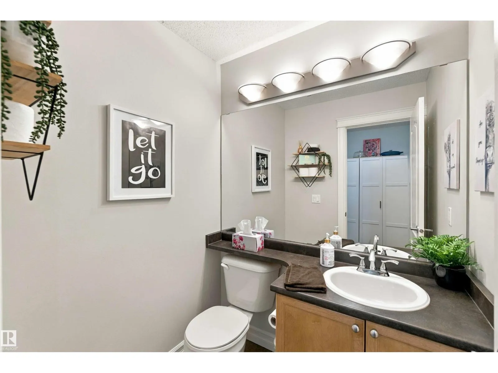 102 BOXWOOD BN