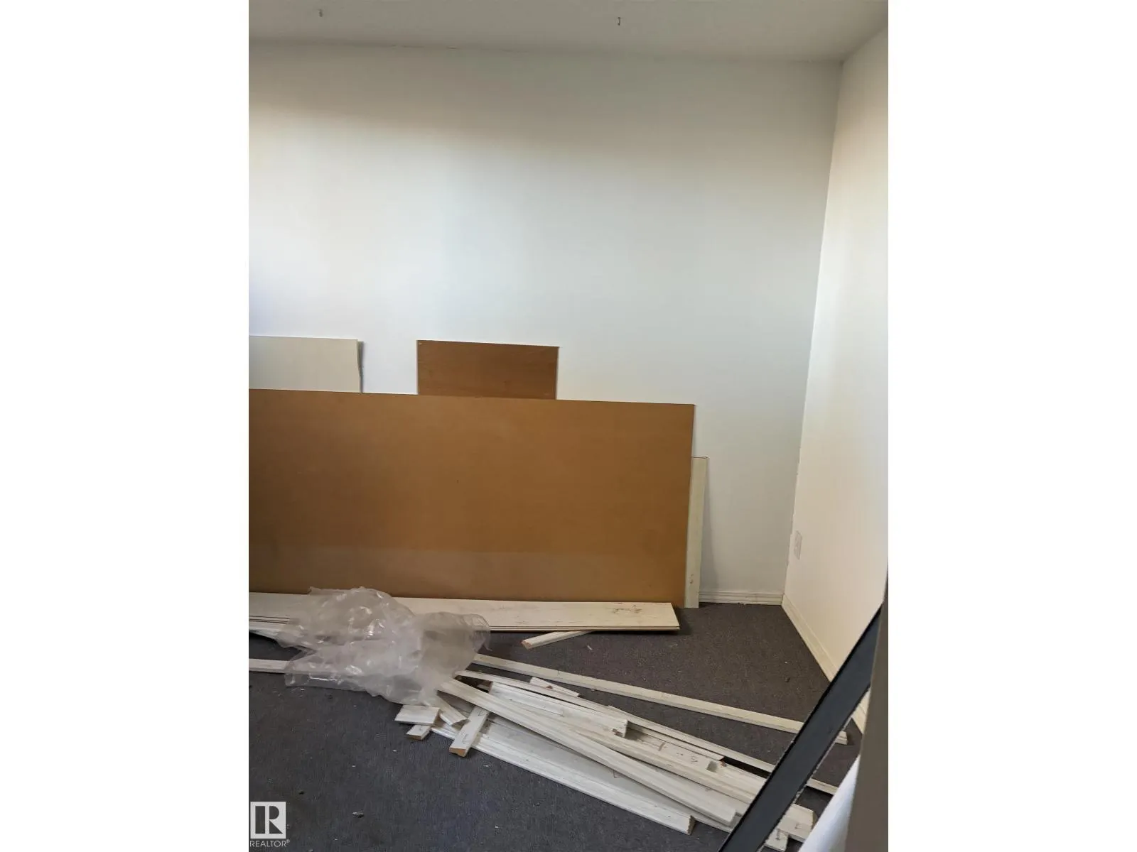 #16 5631 105 ST NW