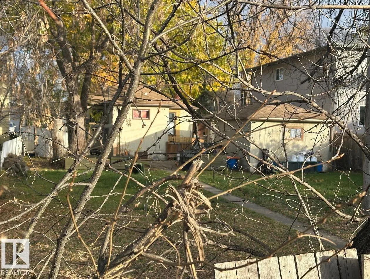 9516 150 ST NW