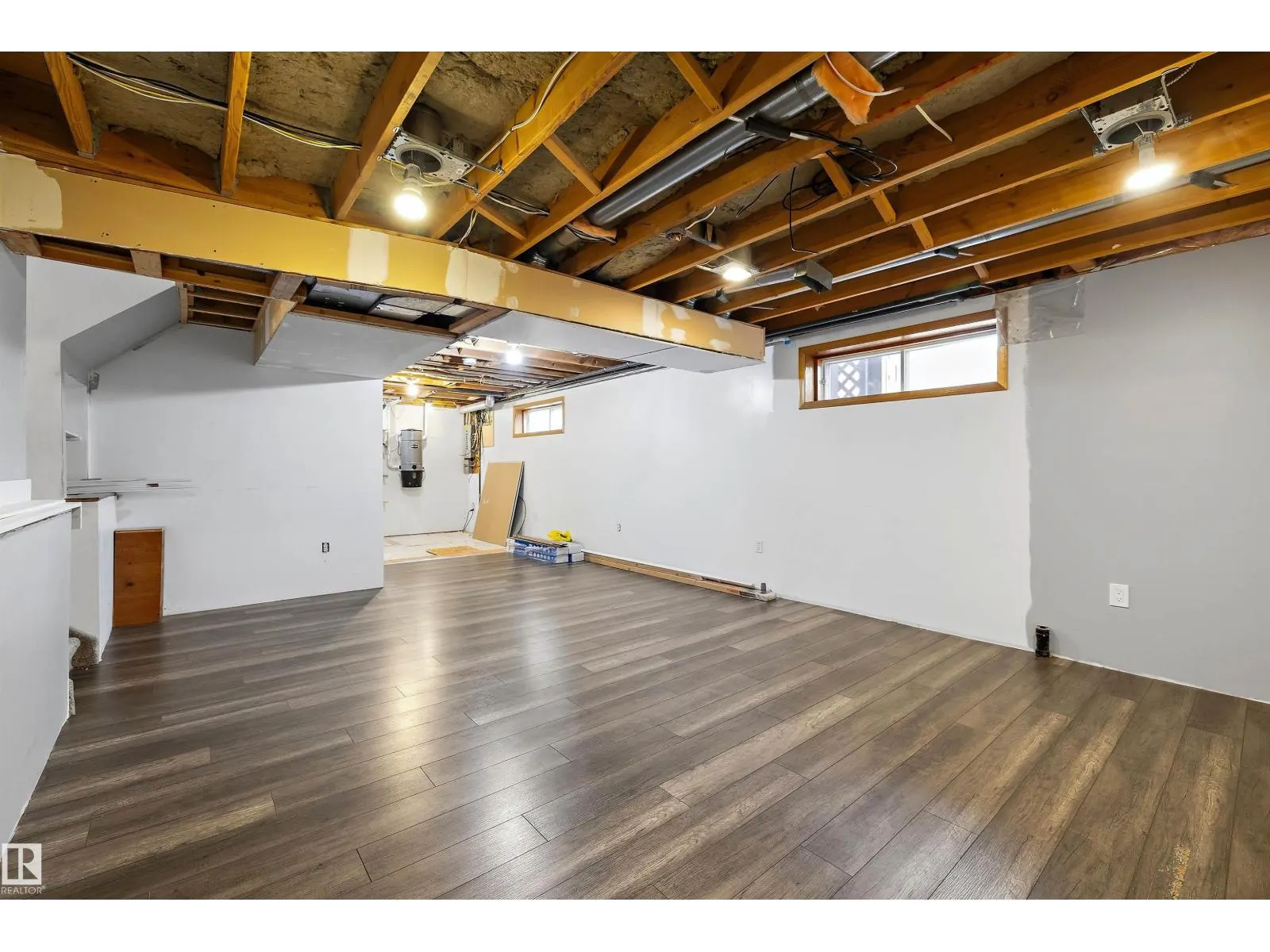 65 WESTPARK WY