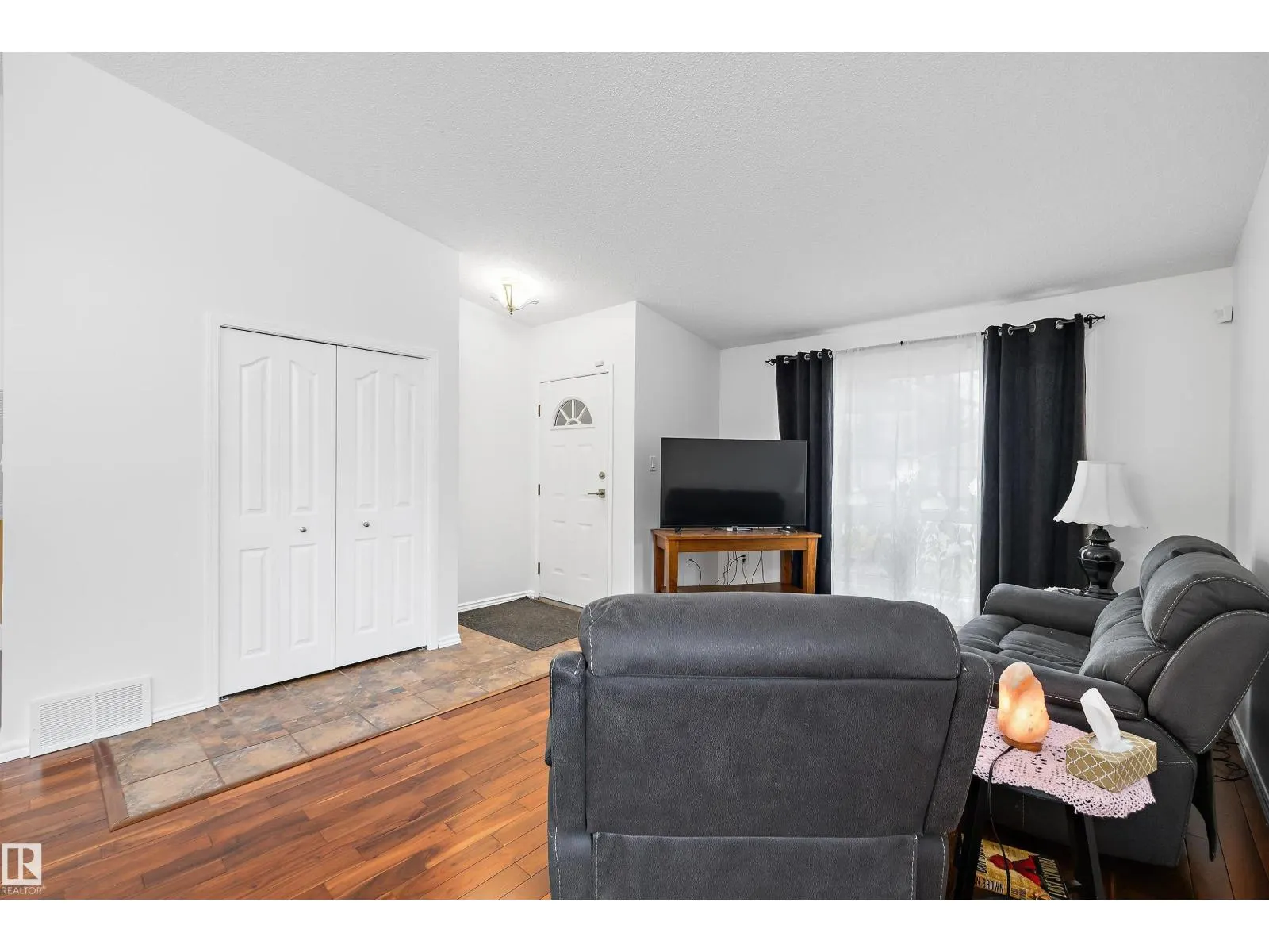 65 WESTPARK WY