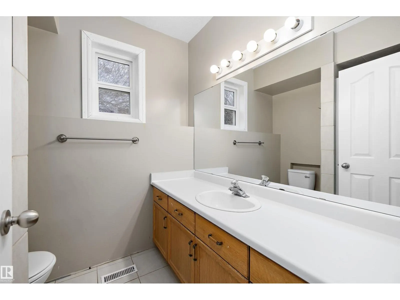 65 WESTPARK WY