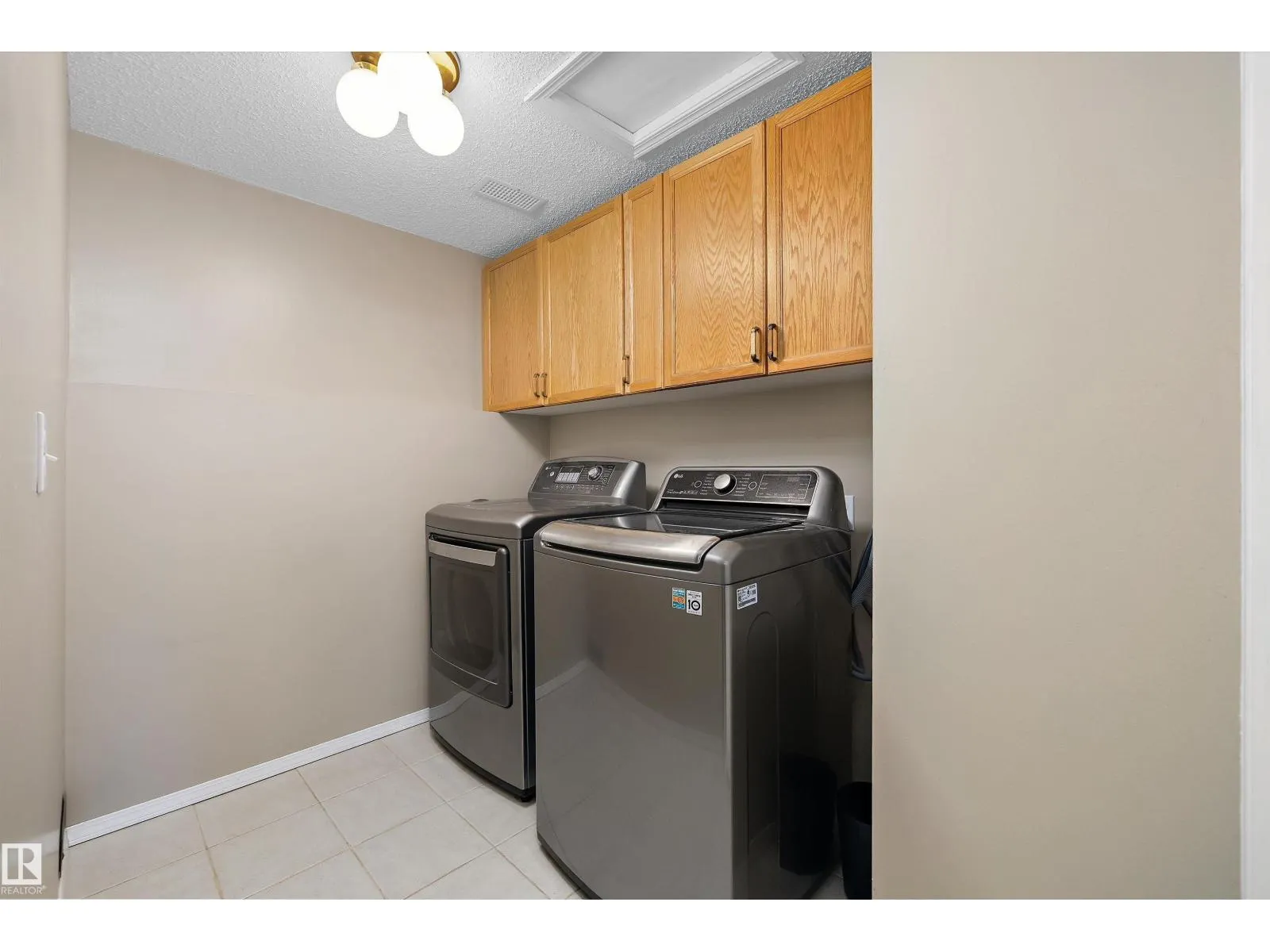 65 WESTPARK WY