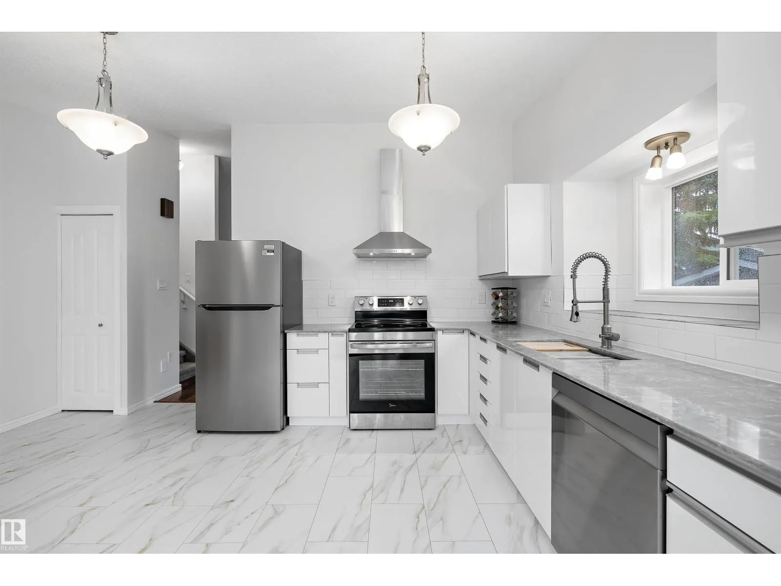 65 WESTPARK WY