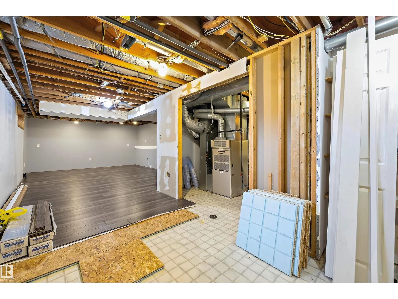 65 WESTPARK WY