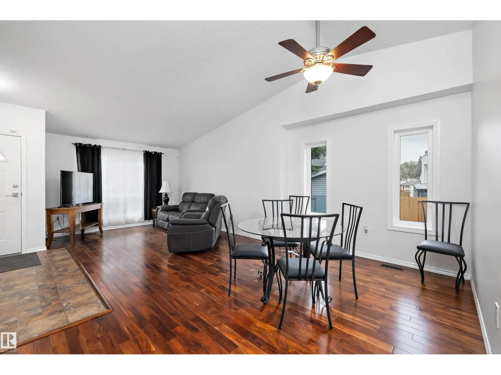 65 WESTPARK WY