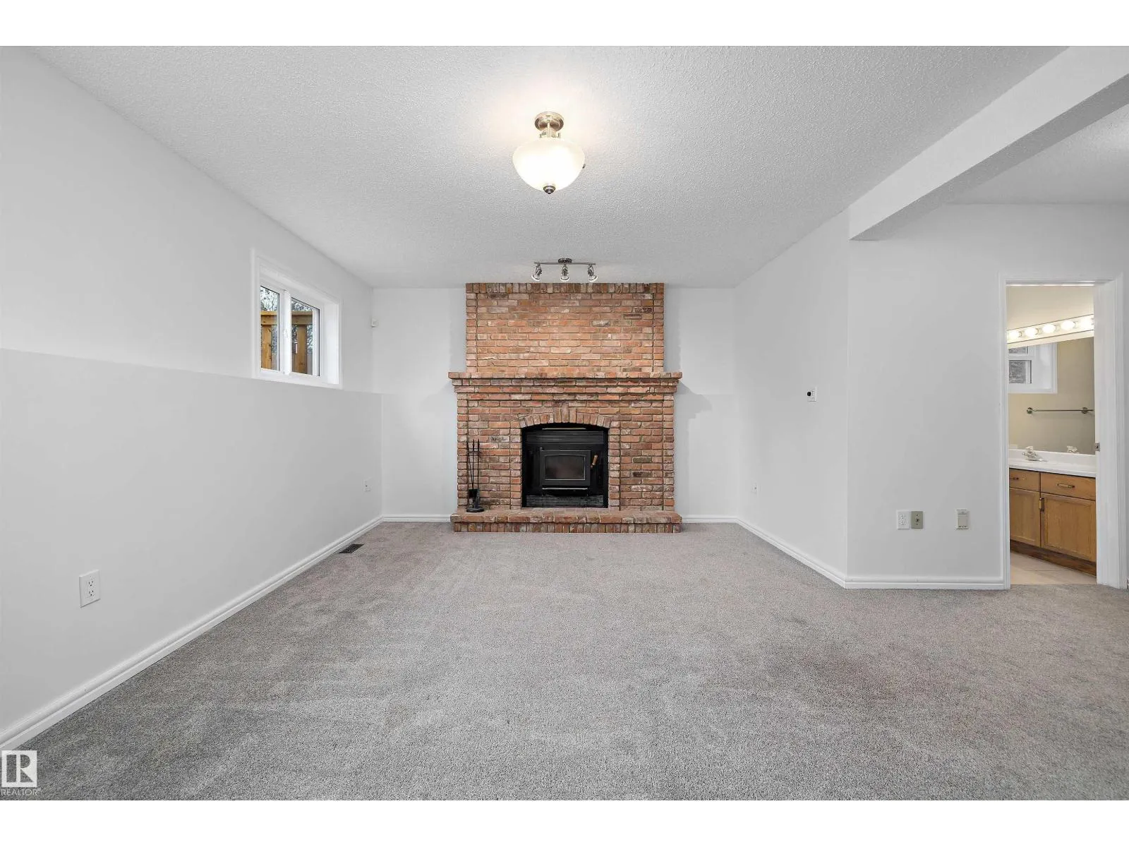 65 WESTPARK WY